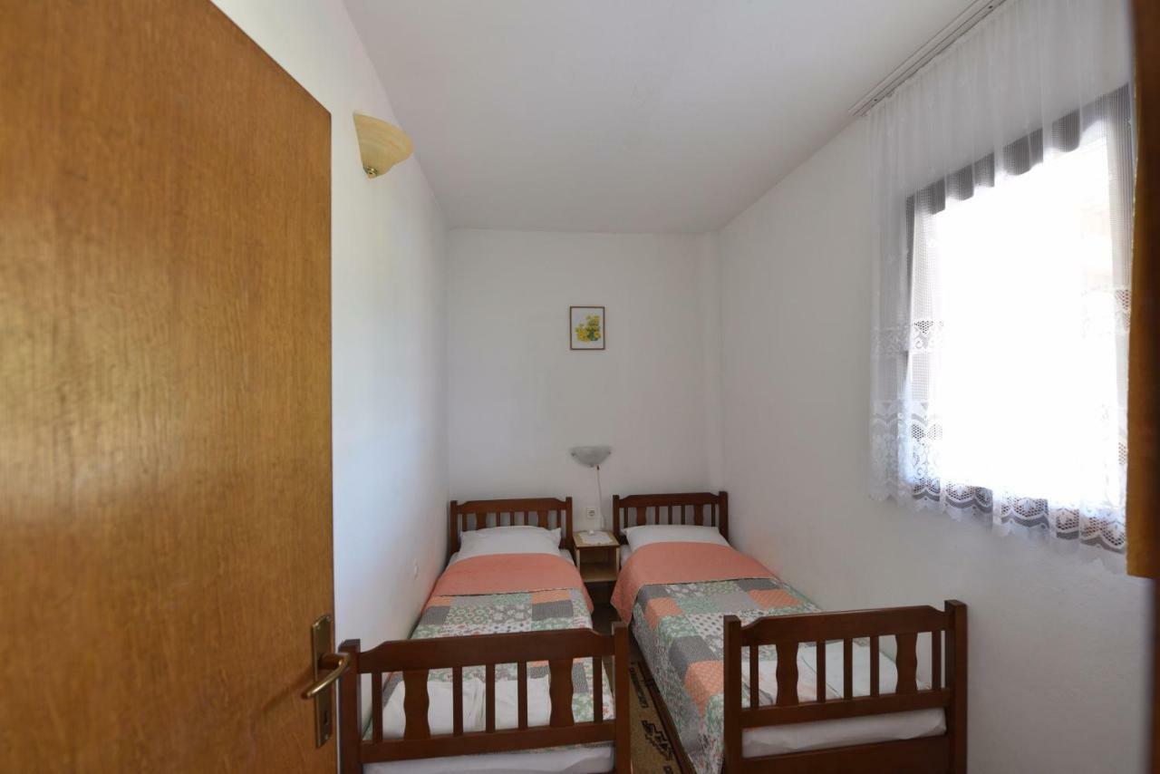 Apartmani Marko Gdinj Dış mekan fotoğraf