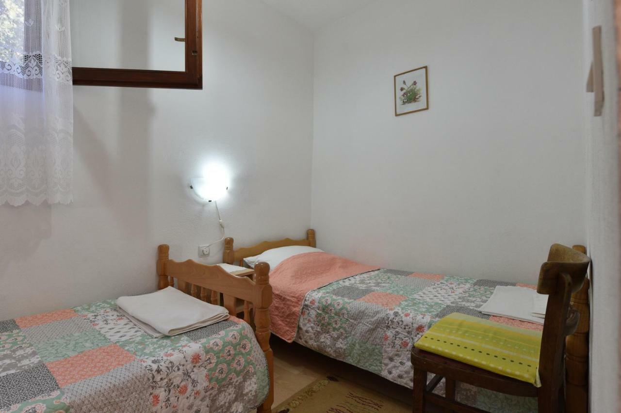 Apartmani Marko Gdinj Dış mekan fotoğraf
